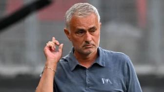 Fenerbahçe'den sol bek hamlesi! Mourinho onay verdi