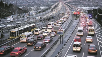 Sabah yola çıkanlar dikkat! Karayollarındaki son durum açıklandı