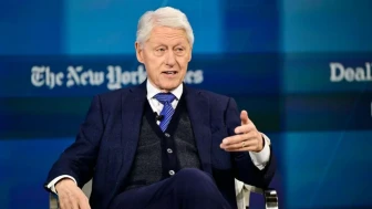 Eski ABD Başkanı Bill Clinton, hastaneye kaldırıldı