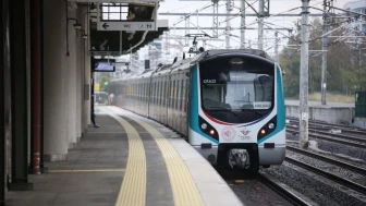 Marmaray bir günde 743 bin 596 yolcu taşıyarak yeni rekor kırdı