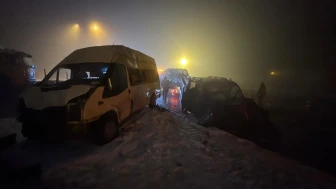 Bolu Dağı’nda zincirleme kaza: 6 yaralı