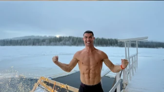 Cristiano Ronaldo, ailesiyle eksi 20 derecede Noel tatili yapıyor!