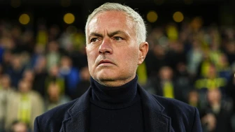 Jose Mourinho, Fenerbahçe yönetiminden 25 yaşındaki Sloven stoperin transfer edilmesini istedi