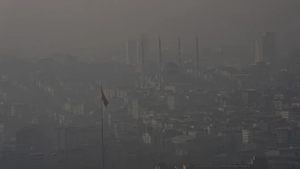 Türkiye'de hava kalitesi düşüyor: Ankara'da "turuncu" uyarı, İstanbul'da sis etkili olacak