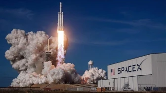 SpaceX, Falcon 9 ile Starlink ağına 27 yeni uydu ekledi