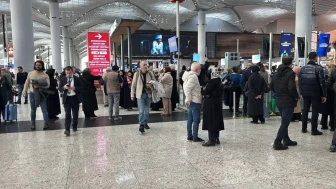 İstanbul Havalimanı'nda yarıyıl tatili nedeniyle yoğunluk yaşanıyor