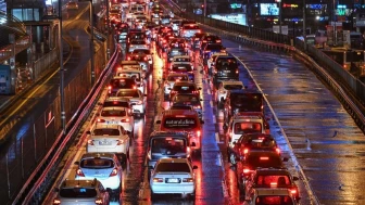 Haftanın ilk iş gününde yola çıkanlar dikkat! İstanbul, Ankara ve İzmir'de son durum açıklandı