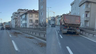 Kartal’da hafriyat kamyonu, çamur dökerek trafikte krize neden oldu