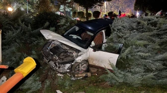 Gebze'de cipin sitenin otoparkından uçtuğu anlar kamerada!