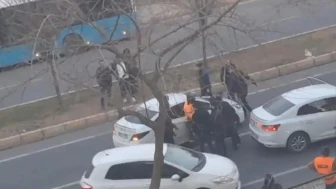 Şanlıurfa’da trafikte kavga çıktı, sürücü darp edildi!