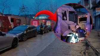 Kocaeli'de 3 servis minibüsü ile tanker çarpıştı! 12 yaralı