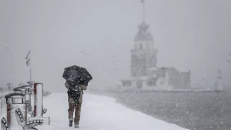 İstanbul'a beklenen kar yağışı geldi!