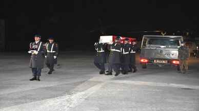 HAKKARİ -  Şehit asker için tören düzenlendi