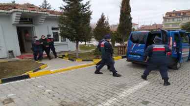 Kastamonu'da kablo hırsızlığı operasyonunda yakalanan iki zanlı tutuklandı