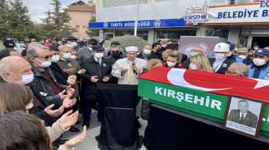 Vefat eden eski Kırşehir Belediye Başkanı Gürses son yolculuğuna uğurlandı