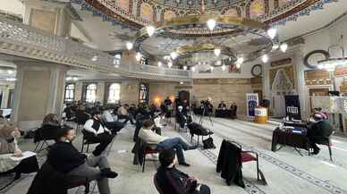 Berlin'de düzenlenen panelde İslamofobi konuşuldu