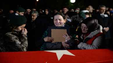 Bingöl'de mühimmat sevki sırasındaki patlamada şehit olan 2 polis için tören yapıldı