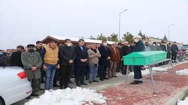 BURDUR - Otomobilin istinat duvarına çarpması sonucu hayatını kaybeden Ece Karataş'ın cenazesi