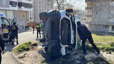 Samsun'da öğrenci servisi ile otomobil çarpıştı, 8'i öğrenci 12 kişi yaralandı