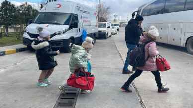 Savaşın ortasında kalan 4 kardeş, Türk otobüs şoförü sayesinde annelerine kavuşacak