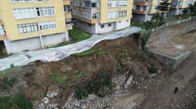 Trabzon'da heyelan nedeniyle istinat duvarı çöken sitenin sakinleri tahliye edildi