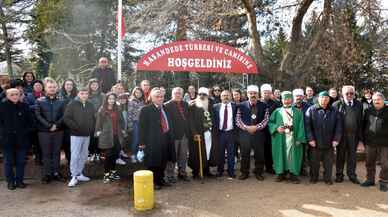 Türkmen Alevi Bektaşi Vakfından Hasandede Cami ve Türbesi'ne ziyaret