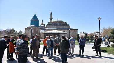 İSTANBUL - Bakan Kurum, İstanbul'da kentsel dönüşüm projesi hak sahipleriyle oruç açtı