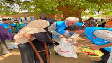 TDV ve Türk Kızılay, Güney Sudan’da yüzlerce aileye gıda yardımında bulundu