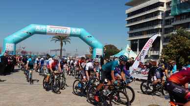 Tour of Türkiye'de dördüncü etabın startını Bakan Kasapoğlu verdi