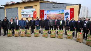 Van'da 750 çiftçiye 364 ton buğday tohumu dağıtıldı