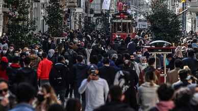 Çıplak dolaşma, sokakta cinsel ilişki, kendini yakma...Bu eylemler neden yaşanıyor