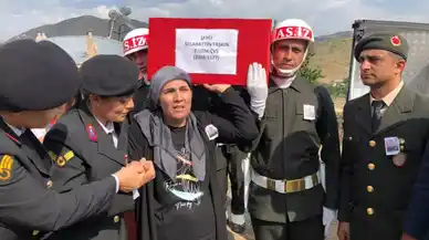 Erzurum, şehidini son yolculuğuna uğurladı