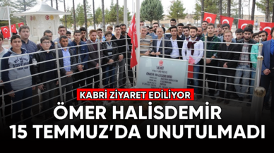 15 Temmuz kahramanı şehit Ömer Halisdemir'in kabri ziyaret ediliyor