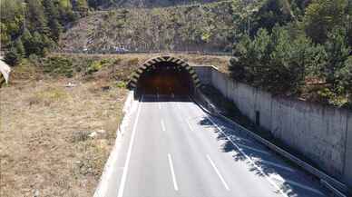 Onarım çalışması Bolu Dağı'nda trafiği kitledi