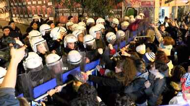 İstiklal Caddesi'nde yürüyüş yapmak isteyen gruplara izin verilmedi