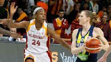 Kadın basketbolda Galatasaray-Fenerbahçe derbisi