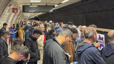 İstanbul'da metro çilesi! Üsküdar-Samandıra hattındaki arıza 33 saattir giderilemedi