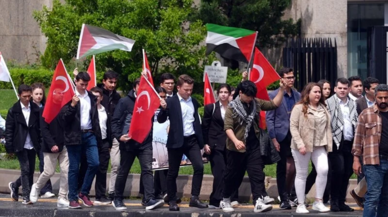 Ankara'da, Filistin için ABD'de eylem yapan öğrencilere destek gösterisi düzenlendi