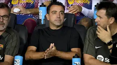 Xavi Hernandez bir yıl daha Barcelona'da kalma kararı aldı