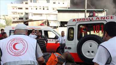 Filistin Kızılayı: İsrail ambulansımızı kasıtlı vurdu