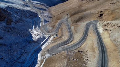 Van-Bahçesaray Yolu, 132 günün ardından ulaşıma açıldı