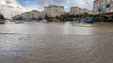 Eskişehir'de kuvvetli sağanak ve dolu