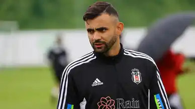 Rachid Ghezzal, Süper Lig ekibi ile sözleşme imzalıyor