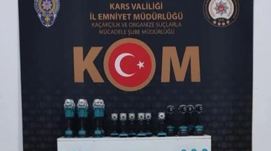 Kars'ta kaçakçılık operasyonu: Yüklü miktarda kaçak ürün ele geçirildi