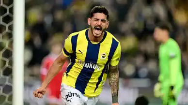 Samet Akaydin, Fenerbahçe kariyerinde bir ilki gerçekleştirdi