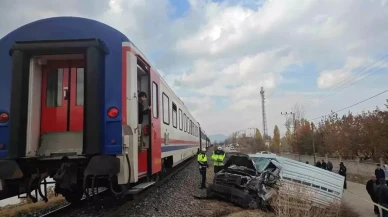 Muş’ta yolcu treni ile kamyonet çarpıştı: 1 ölü, 1 ağır yaralı