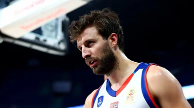 Anadolu Efes'te sakatlanan Doğuş Özdemiroğlu kaç hafta olmayacak? Sağlık durumu belli oldu