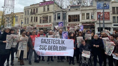 DİSK Basın-İş'ten gazetecilere yönelik baskılara karşı eylem: Gazetecilik suç değildir