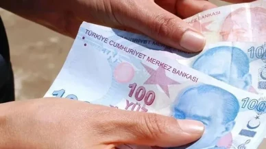 Mevduat faizlerinde rekor düşüş: 100 bin TL'nin getirisi ne kadar? En yüksek faizi hangi banka veriyor?