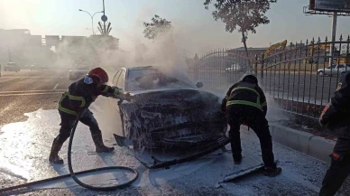 Şanlıurfa'da zincirleme trafik kazasında otomobil alev alarak yandı